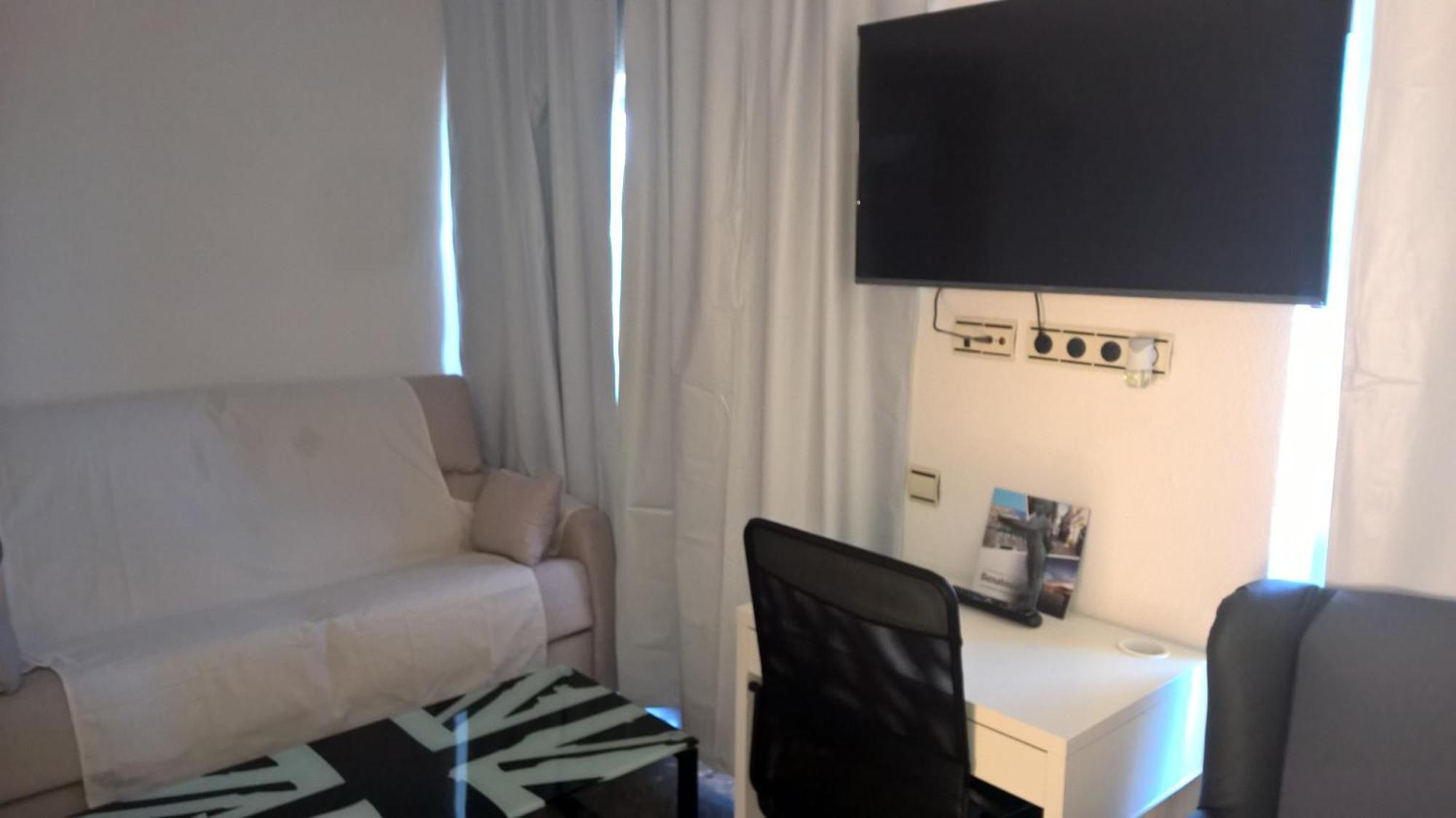 Jsm Apartamentos Benalmadena Bilik gambar